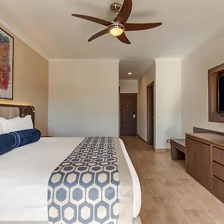 Royalton Splash Punta Cana, An Autograph Collection All-Inclusive Resort & Casino Room photo