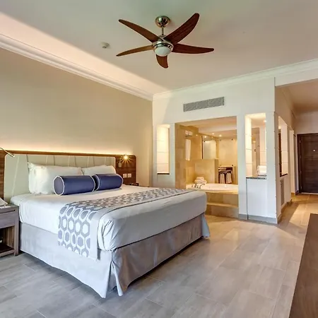 Royalton Splash Punta Cana, An Autograph Collection All-Inclusive Resort & Casino Room photo
