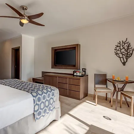 Royalton Splash Punta Cana, An Autograph Collection All-Inclusive Resort & Casino Exterior photo