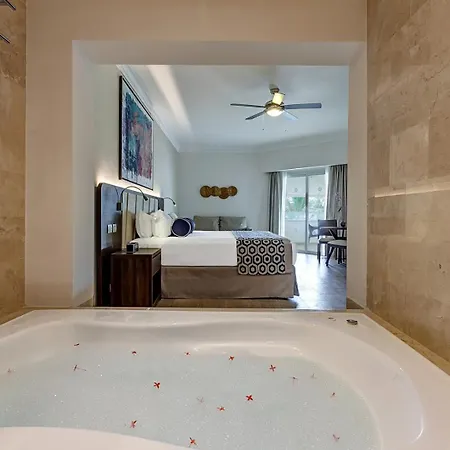 Royalton Splash Punta Cana, An Autograph Collection All-Inclusive Resort & Casino Exterior photo